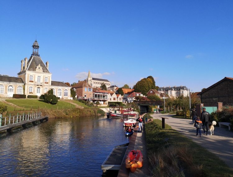 Mairie de long proche Baie de Somme