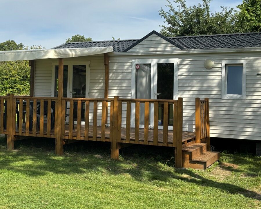 MOBILHOME 2 EXTERIEUR.jpeg